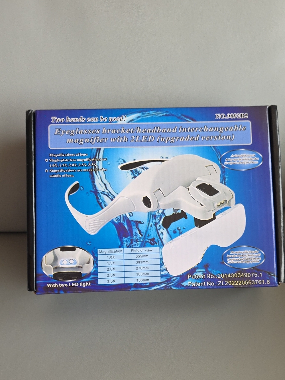 White Eyeglasses Bracket With Interchangeable Magnifier + 2 LED Lights NWT